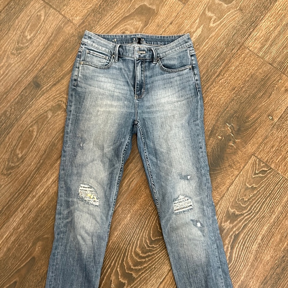 Size 6 Women's slim jeans